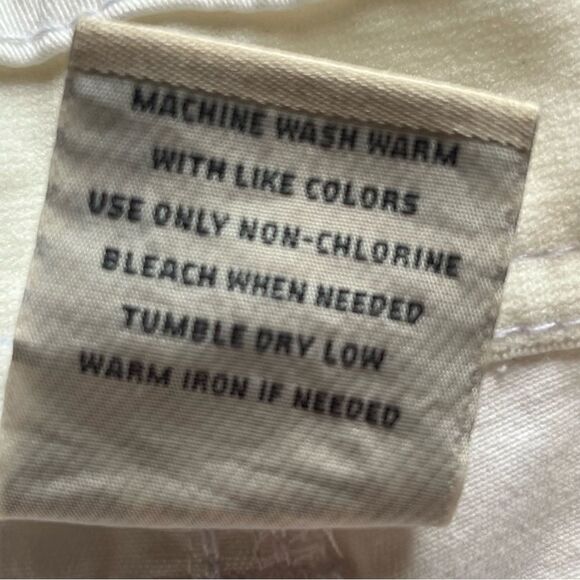 St. John's Bay Men's Cargo Shorts White Size 38 Classic Fit - Picture 7 of 7